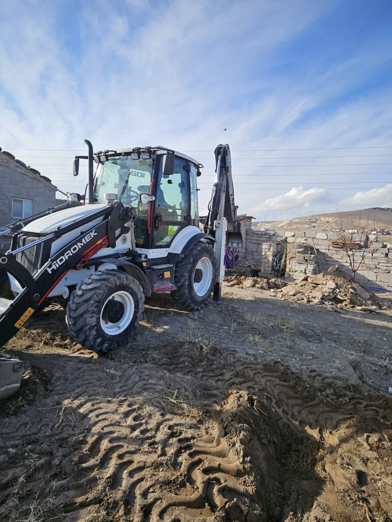 Kayseri kiralık kepçe - Derya Hafriyat